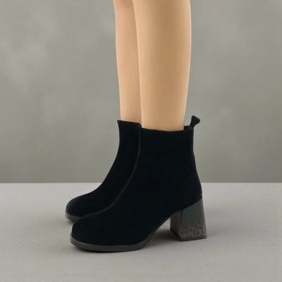 Женские зимние ботинки на каблуке W112-2 натуральная замша черные Женские зимние ботинки на каблуке W112-2 натуральная замша черные