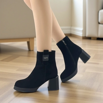 Женские зимние ботинки на каблуке W227-3 натуральная замша черные Женские зимние ботинки на каблуке W227-3 натуральная замша черные