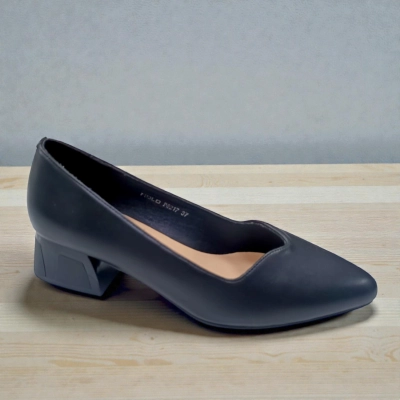 Туфли женские MOLO прессованная кожа черные 12550 Туфли женские MOLO прессованная кожа черные 12550