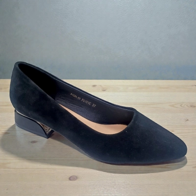 Туфли женские MOLO прессованная замша черные 12552 Туфли женские MOLO прессованная замша черные 12552