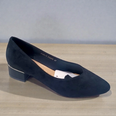 Туфли женские MOLO прессованная замша черные 12553 Туфли женские MOLO прессованная замша черные 12553