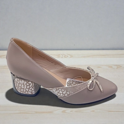 Туфли женские MOLO прессованная кожа капучино 12571 Туфли женские MOLO прессованная кожа капучино 12571