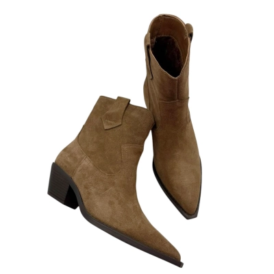 Казаки женские демисезонные натуральная замша коричневые E8923-3P Казаки женские демисезонные натуральная замша коричневые E8923-3P