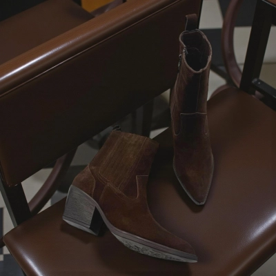 Казаки женские осенние натуральная замша шоколадные E8686-9P Казаки женские осенние натуральная замша шоколадные E8686-9P