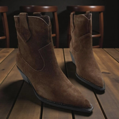 Казаки женские осенние натуральная замша коричневые E8923-2P Казаки женские осенние натуральная замша коричневые E8923-2P