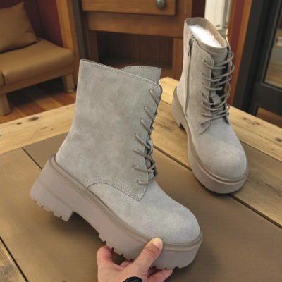 Ботинки женские осенние натуральная замша бежевые E5251-18P Ботинки женские осенние натуральная замша бежевые E5251-18P