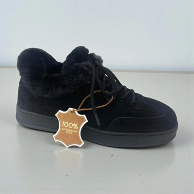 Кроссовки женские зимние натуральная замша черные M8053-1 Кроссовки женские зимние натуральная замша черные M8053-1