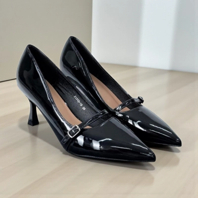Туфли женские на каблуке искусственная лак кожа черные 11250 Туфли женские на каблуке искусственная лак кожа черные 11250
