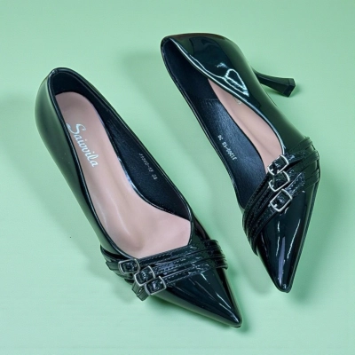 Туфли женские на каблуке искусственная лак кожа черные 11252 Туфли женские на каблуке искусственная лак кожа черные 11252