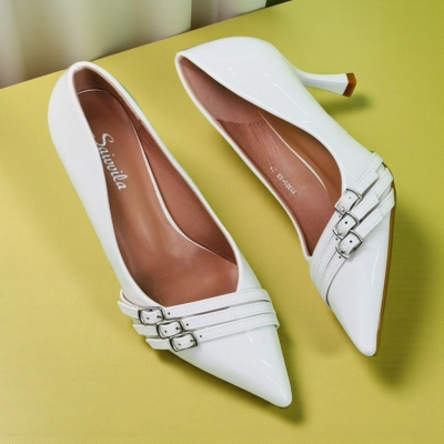 Туфли женские на каблуке искусственная лак кожа белые J1300-2B Туфли женские на каблуке искусственная лак кожа белые J1300-2B