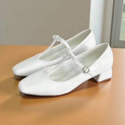 Туфли женские на каблуке искусственная лак кожа белые 11277 Туфли женские на каблуке искусственная лак кожа белые 11277