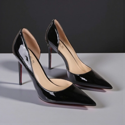 Туфли женские на каблуке GUOQISONG G&S искусственная лак кожа черные M1-3 Туфли женские на каблуке GUOQISONG G&S искусственная лак кожа черные M1-3