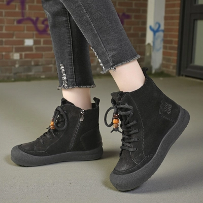 Зимние женские ботинки модели YM200-2 изготовленные из черной натуральной кожи Зимние женские ботинки модели YM200-2 изготовленные из черной натуральной кожи