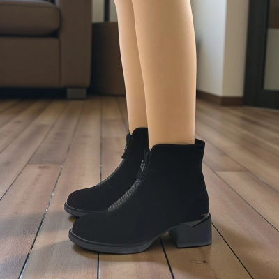 Женские зимние ботинки на каблуке W110-2 натуральная замша черные Женские зимние ботинки на каблуке W110-2 натуральная замша черные