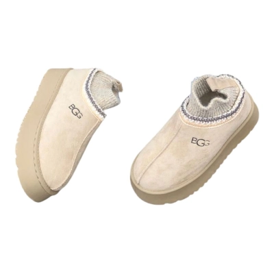 Угги женские с носками на зиму короткие искусственная замша бежевые 8887 Угги женские с носками на зиму короткие искусственная замша бежевые 8887