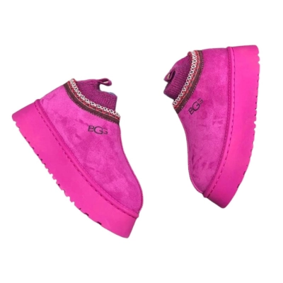 Угги женские с носками на зиму короткие искусственная замша фуксия 8886 Угги женские с носками на зиму короткие искусственная замша фуксия 8886