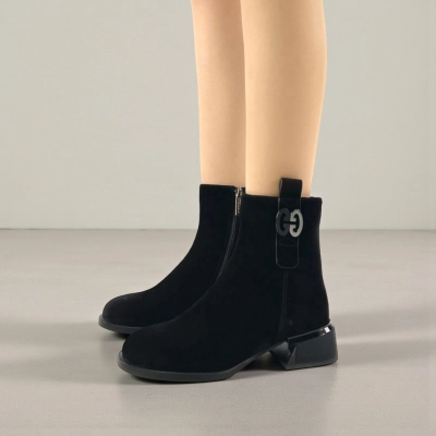 Женские зимние ботинки на каблуке W104-2 натуральная замша черные Женские зимние ботинки на каблуке W104-2 натуральная замша черные