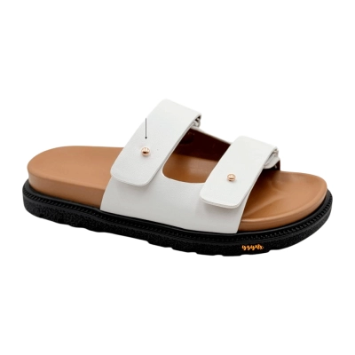 Шлепанцы женские YZY искусственная кожа белые M13-3 Шлепанцы женские YZY искусственная кожа белые M13-3