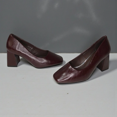 Туфли женские на каблуке искусственная кожа шоколадные 12064 Туфли женские на каблуке искусственная кожа шоколадные 12064