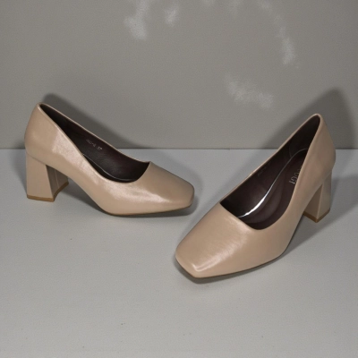 Туфли женские на каблуке искусственная кожа капучино 12066 Туфли женские на каблуке искусственная кожа капучино 12066