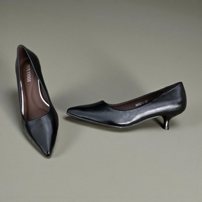 Туфли женские лодочки искусственная кожа черные 12136 Туфли женские лодочки искусственная кожа черные 12136