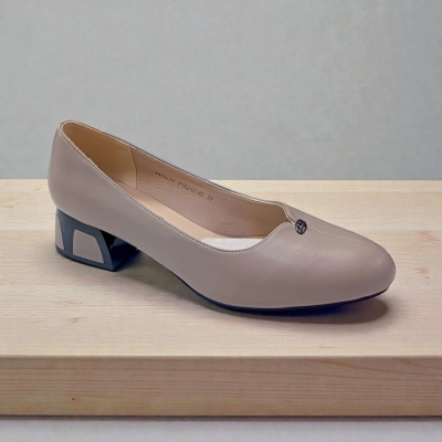 Туфли женские MOLO прессованная кожа бежевые 12456 Туфли женские MOLO прессованная кожа бежевые 12456