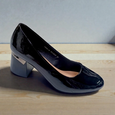 Туфли женские MOLO прессованная лак кожа черные 12461 Туфли женские MOLO прессованная лак кожа черные 12461