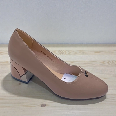 Туфли женские MOLO прессованная кожа бежевые 12466 Туфли женские MOLO прессованная кожа бежевые 12466