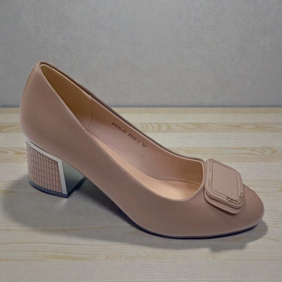 Туфли женские MOLO прессованная кожа бежевые 12470 Туфли женские MOLO прессованная кожа бежевые 12470