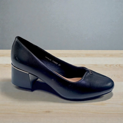 Туфли женские MOLO прессованная кожа черные 12494 Туфли женские MOLO прессованная кожа черные 12494