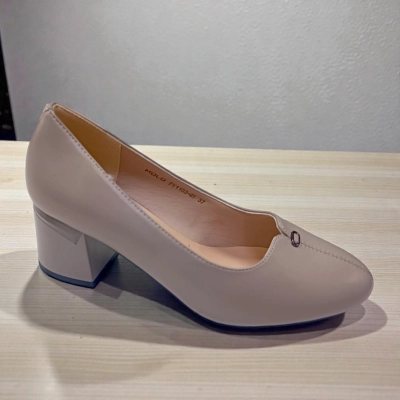 Туфли женские MOLO прессованная кожа бежевые 12495 Туфли женские MOLO прессованная кожа бежевые 12495