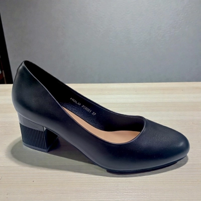 Туфли женские MOLO прессованная кожа черные 12524 Туфли женские MOLO прессованная кожа черные 12524