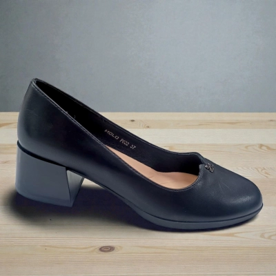 Туфли женские MOLO прессованная кожа черные 12538 Туфли женские MOLO прессованная кожа черные 12538