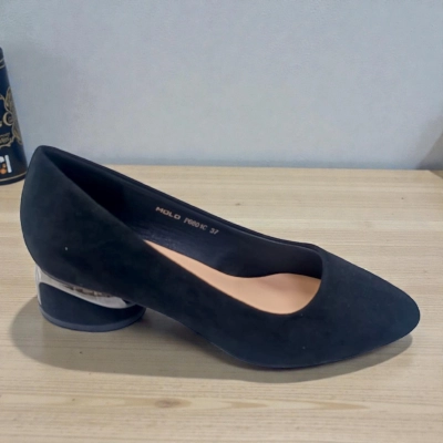 Туфли женские MOLO прессованная замша черные 12539 Туфли женские MOLO прессованная замша черные 12539