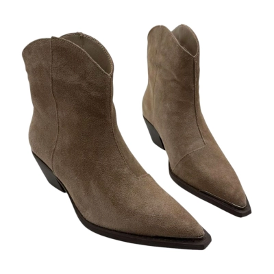 Казаки женские демисезонные натуральная замша коричневые E8925-4P Казаки женские демисезонные натуральная замша коричневые E8925-4P